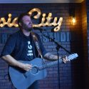 Randy Houser Returns to Airwaves for the First Time in 2 Years With New Single, “What Whiskey Does” [Listen]