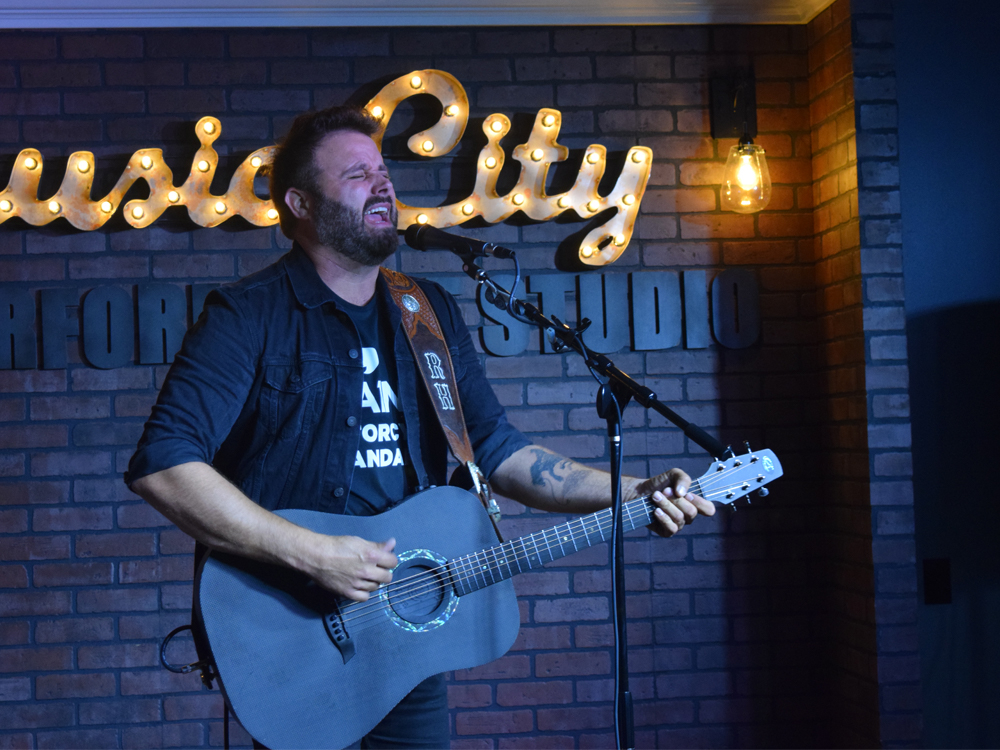 Randy Houser Returns to Airwaves for the First Time in 2 Years With New Single, “What Whiskey Does” [Listen]